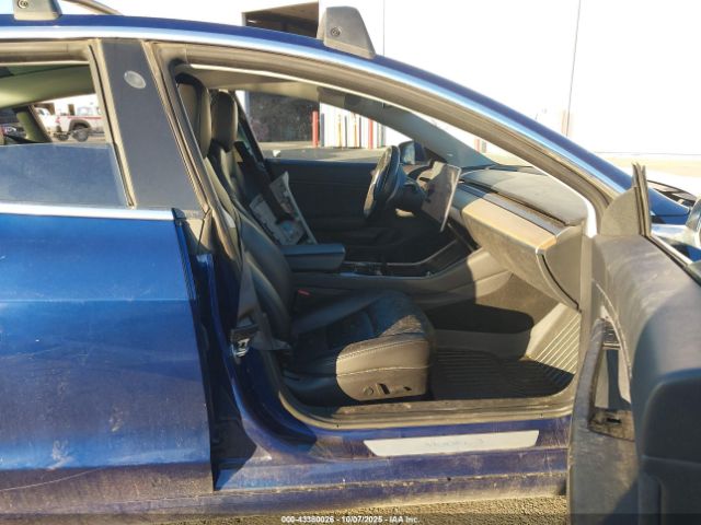 2018 TESLA MODEL 3 5YJ3E1EA2JF036720 Photo 4