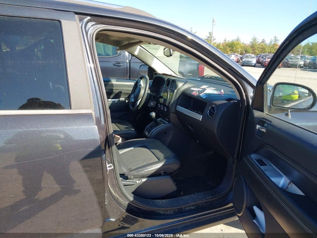 Jeep 2014 2014 1C4NJDEBXED530559 Image 5