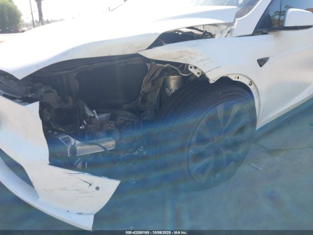 2022 TESLA MODEL X 7SAXCBE64NF349253 Photo 5