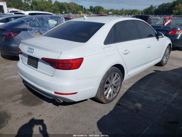 2017 AUDI A4 WAUGNAF49HN019609 Photo 3
