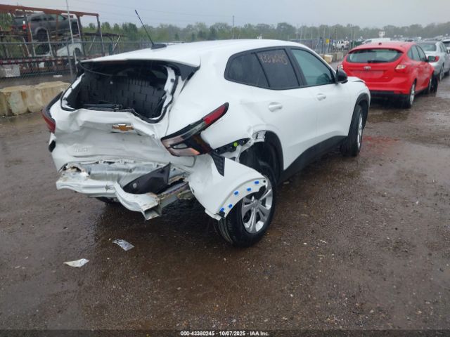 2024 CHEVROLET TRAX KL77LFE26RC033192 Photo 3