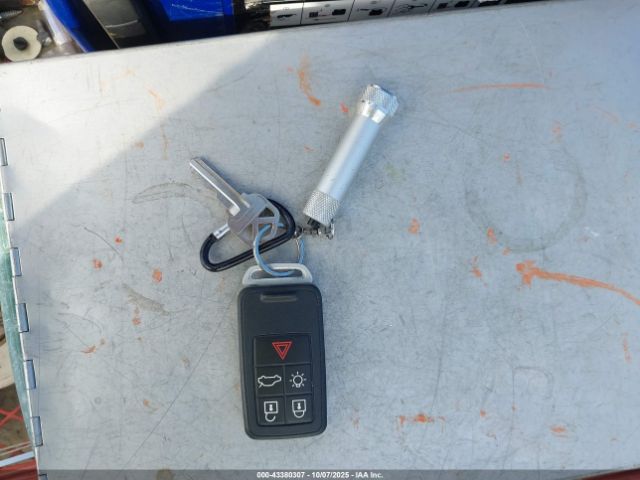 2015 VOLVO XC60 YV4902RK8F2666217 Photo 10