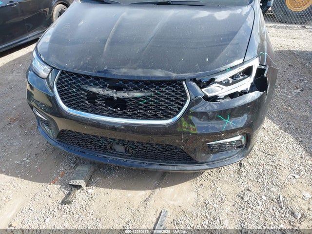 Chrysler Pacifica 2024 2C4RC1BG0RR135996 Image 17