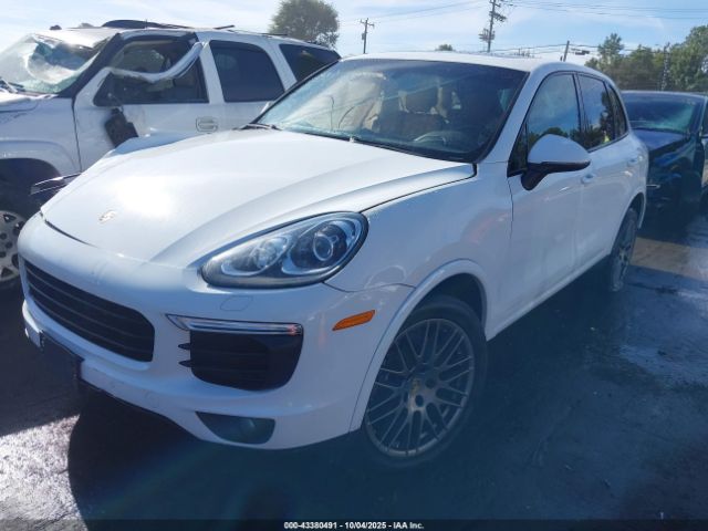 2017 PORSCHE CAYENNE WP1AA2A2XHKA91581 Photo 1