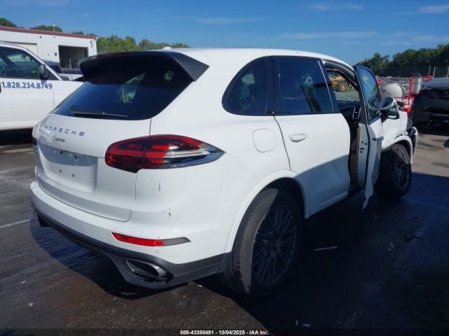 2017 PORSCHE CAYENNE WP1AA2A2XHKA91581 Photo 3