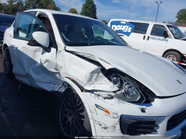 2017 PORSCHE CAYENNE WP1AA2A2XHKA91581 Photo 5