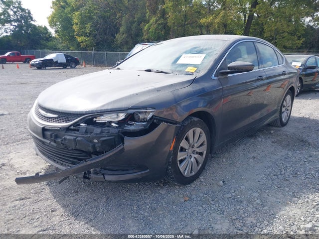 43380557 :رقم المزاد ، 1C3CCCFB2FN597070 vin ، 2015 Chrysler 200 Lx مزاد بيع