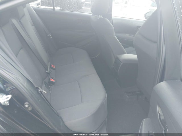 43380584 :رقم المزاد ، 5YFEPMAE6NP385242 vin ، 2022 Toyota Corolla Le مزاد بيع
