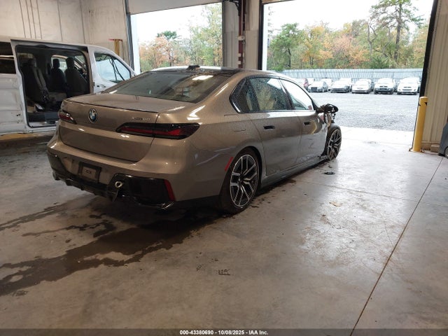2024 BMW I7 WBY53EJ07RCR10523 Photo 3