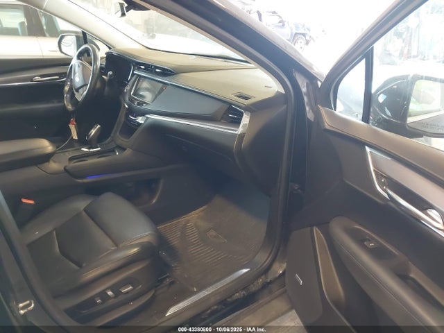 2018 CADILLAC XT5 1GYKNDRSXJZ220081 Photo 4