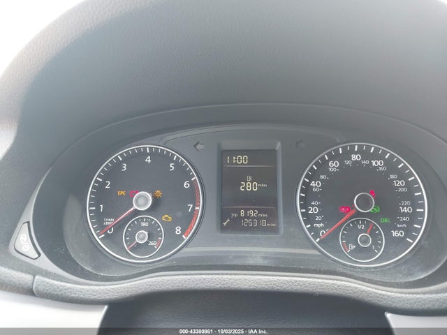 Volkswagen 2015 2015 1VWAT7A30FC018595 Image 7