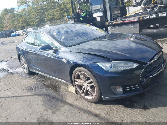 2014 TESLA MODEL S 5YJSA1H1XEFP52936 Photo 0
