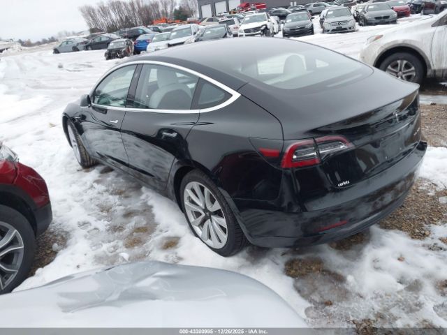 2018 TESLA MODEL 3 5YJ3E1EB8JF182774 Photo 2