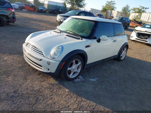 2005 MINI COOPER WMWRC33525TK61432 Photo 1