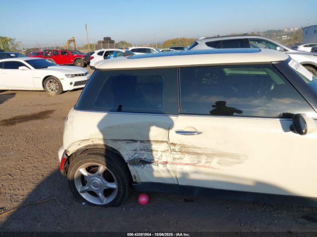 2005 MINI COOPER WMWRC33525TK61432 Photo 5