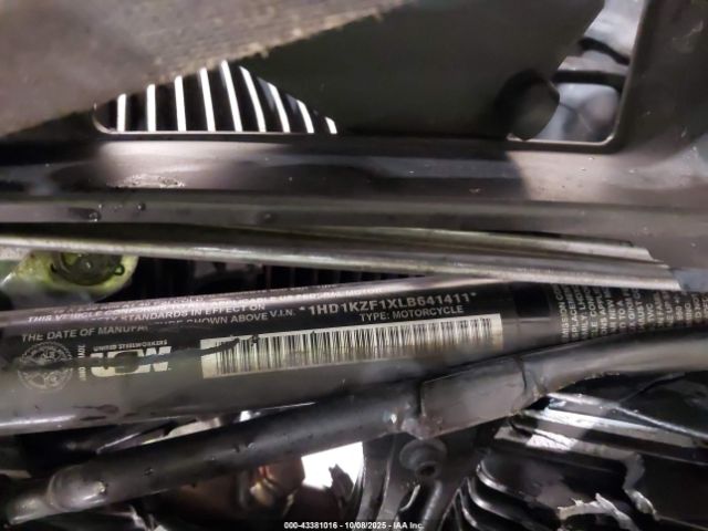 2020 HARLEY-DAVIDSON FLTRK 1HD1KZF1XLB641411 Photo 9