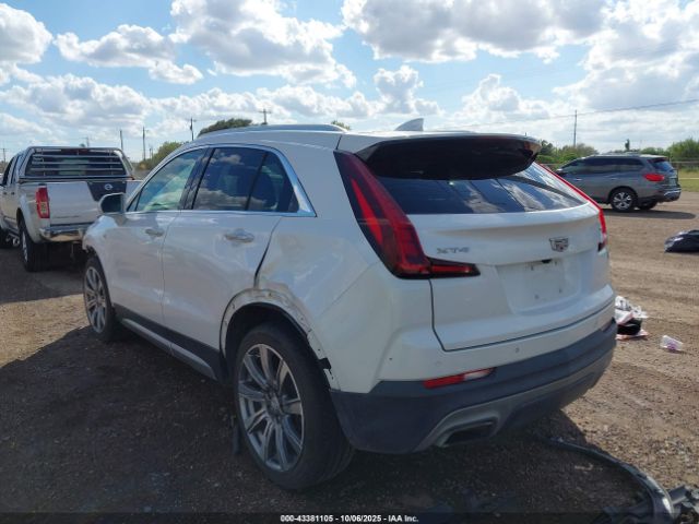 2019 CADILLAC XT4 1GYFZCR40KF103694 Photo 2