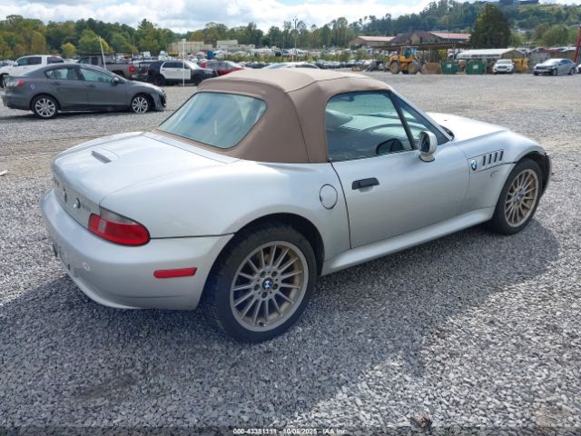 2002 BMW Z3 4USCN53492LJ60898 Photo 3