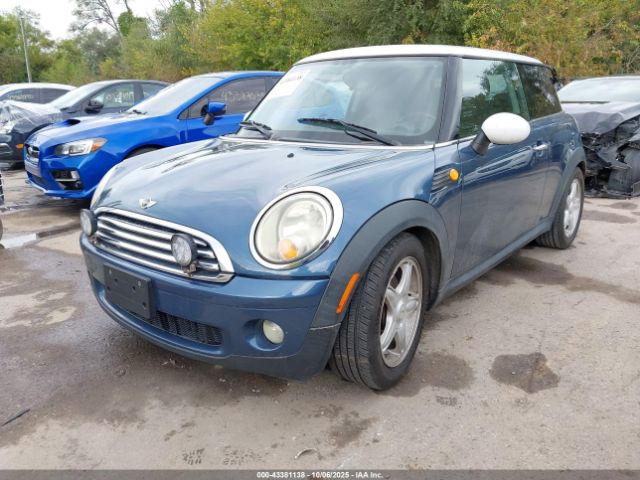 2009 MINI COOPER WMWMF33529TU73545 Photo 1