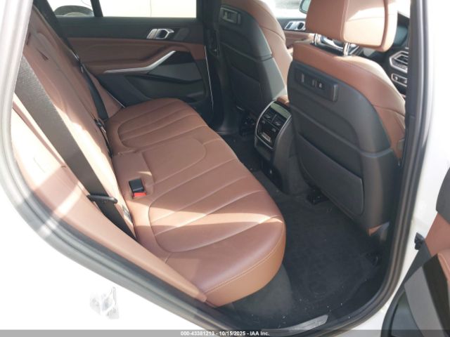 2021 BMW X5 5UXCR6C07M9E83555 Photo 7