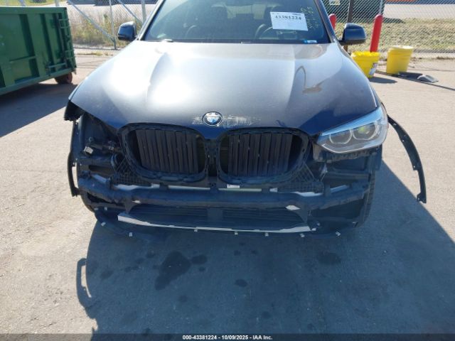 2018 BMW X3 5UXTR9C52JLD66364 Photo 5