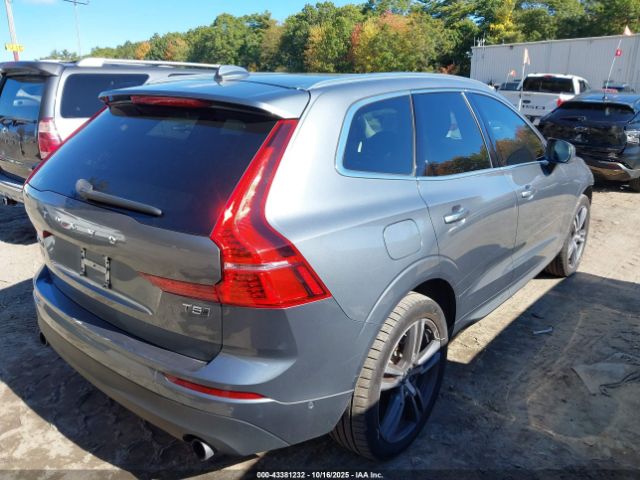 2018 VOLVO XC60 LYV102RKXJB083719 Photo 3