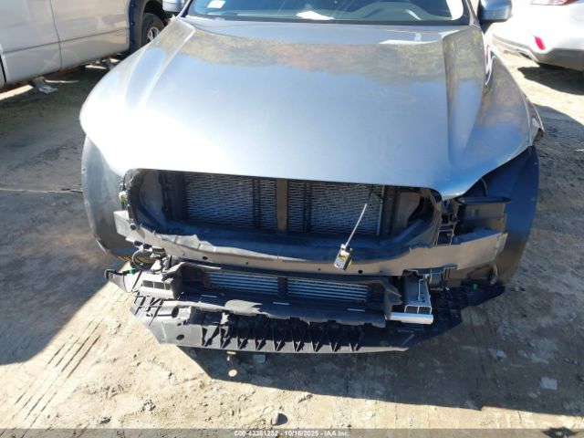 2018 VOLVO XC60 LYV102RKXJB083719 Photo 5