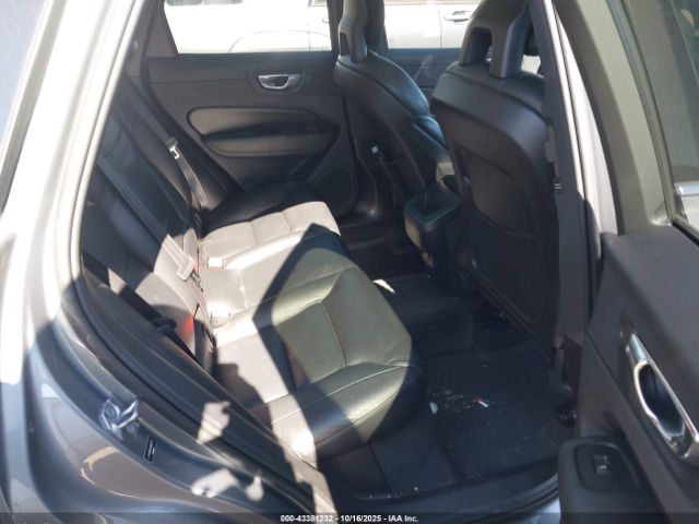 2018 VOLVO XC60 LYV102RKXJB083719 Photo 7