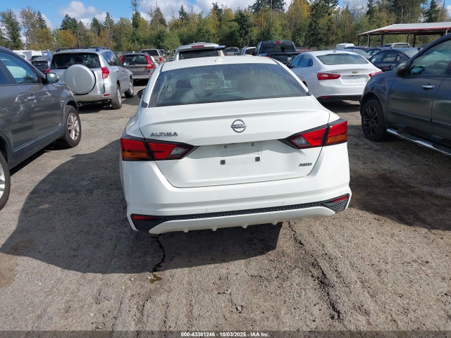 1N4BL4DW2SN362705 Nissan 2025