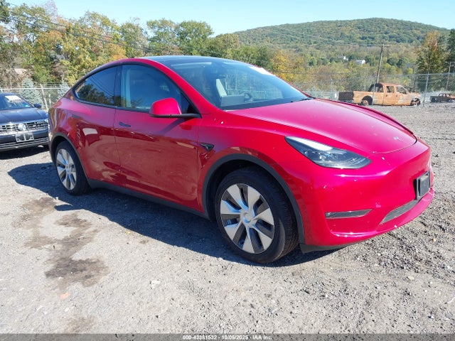 2023 TESLA MODEL Y 7SAYGAEE2PF770000 Photo 0