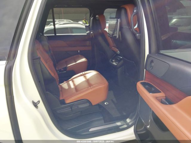 2021 LINCOLN NAVIGATOR 5LMJJ3KT3MEL17136 Photo 7