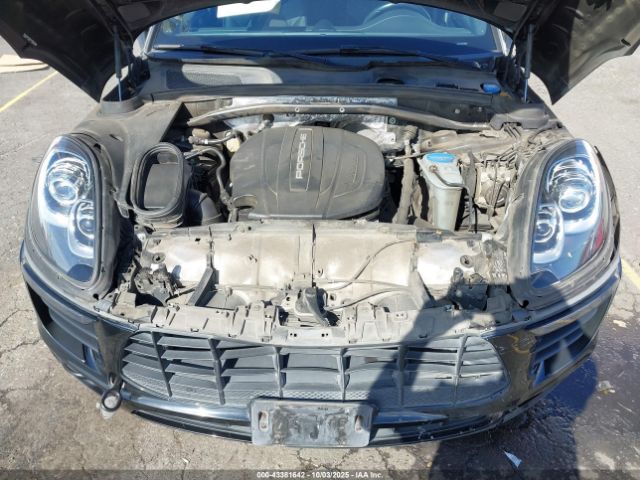2017 PORSCHE MACAN WP1AA2A50HLB82637 Photo 9