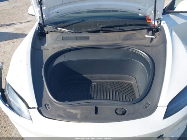 2024 TESLA MODEL 3 5YJ3E1EA1RF739897 Photo 9