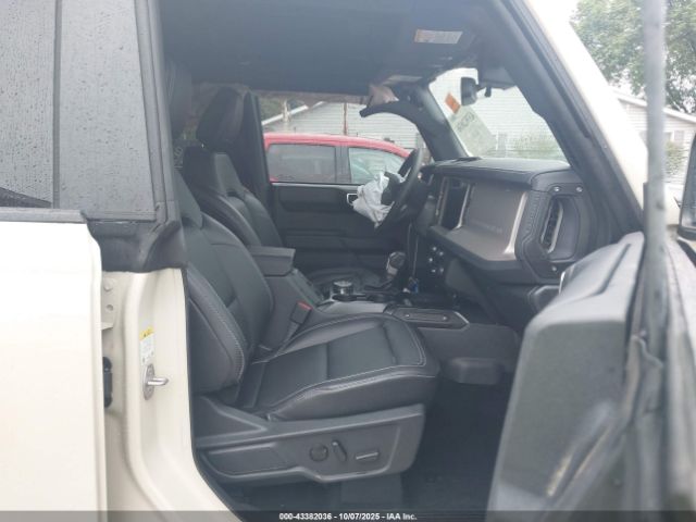 2025 FORD BRONCO 1FMEE8BP8SLA86249 Photo 4
