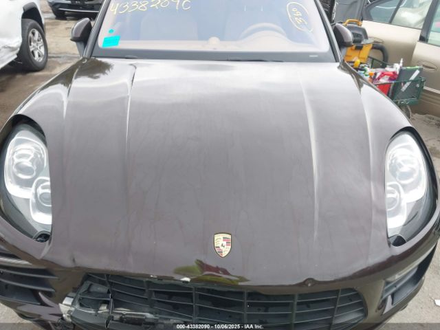 2015 PORSCHE MACAN WP1AB2A57FLB61696 Photo 9