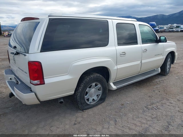 2005 CADILLAC ESCALADE ESV 3GYFK66N65G158821 Photo 3