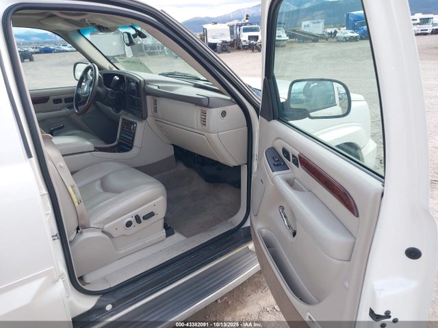 2005 CADILLAC ESCALADE ESV 3GYFK66N65G158821 Photo 4