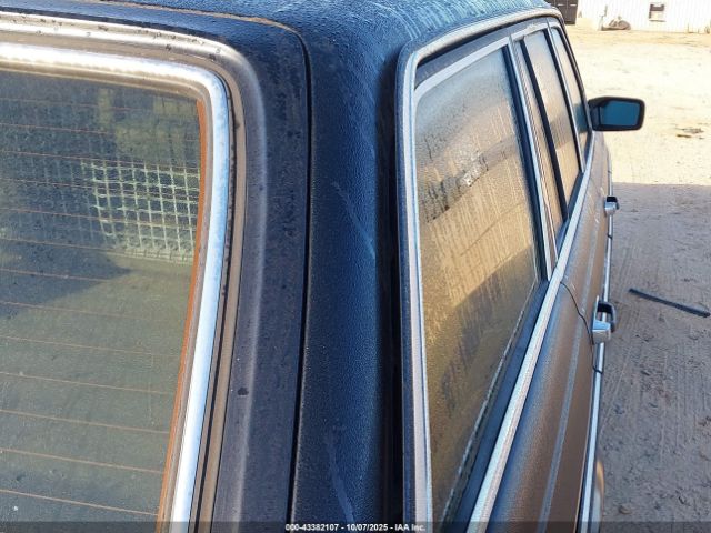 1982 MERCEDES-BENZ 300 WDBAB93A4CN011161 Photo 5