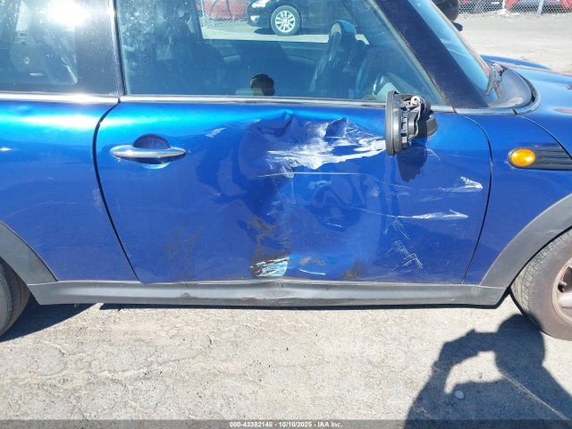 2007 MINI COOPER WMWMF335X7TU62189 Photo 5