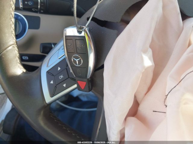 2013 MERCEDES-BENZ C 300 WDDGF8AB9DR259489 Photo 10