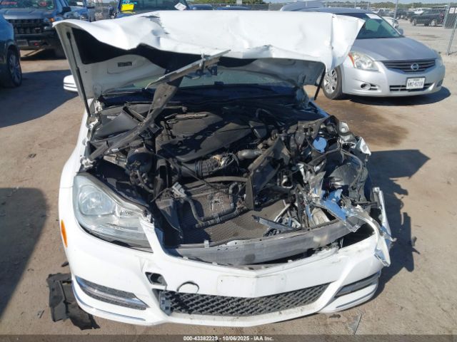 2013 MERCEDES-BENZ C 300 WDDGF8AB9DR259489 Photo 5