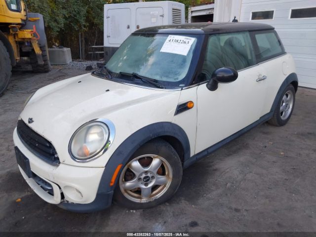 2011 MINI COOPER WMWSU3C57BT091305 Photo 1