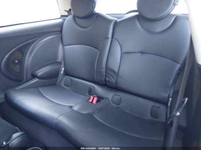 2011 MINI COOPER WMWSU3C57BT091305 Photo 7