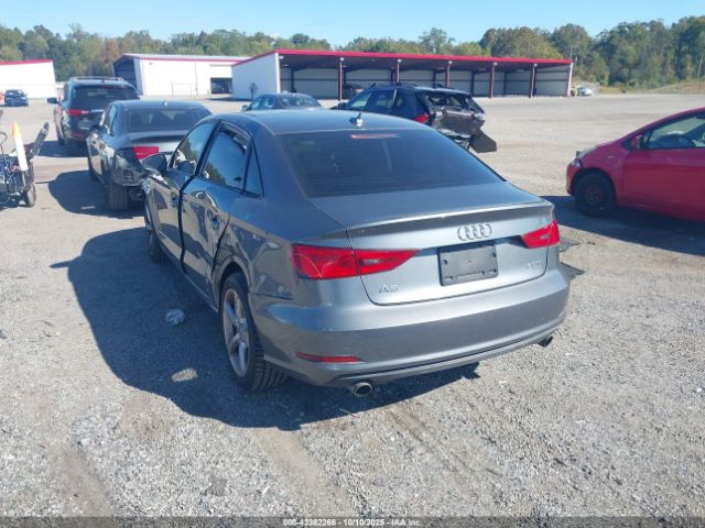 2015 AUDI A3 WAUBFGFF8F1005698 Photo 2