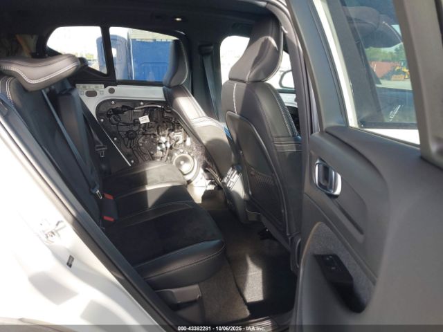 2021 VOLVO XC40 RECHARGE PURE ELECTRIC YV4ED3UR4M2568487 Photo 7