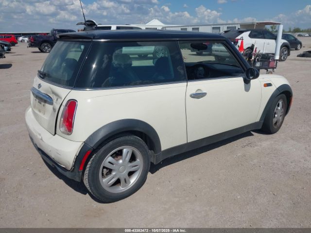 2006 MINI COOPER WMWRC33516TK16824 Photo 3