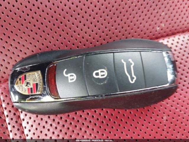 2016 PORSCHE MACAN WP1AB2A51GLB46127 Photo 10