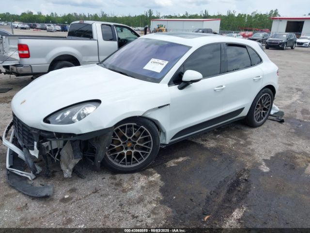 2016 PORSCHE MACAN WP1AB2A51GLB46127 Photo 1