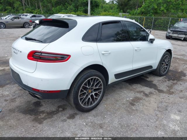 2016 PORSCHE MACAN WP1AB2A51GLB46127 Photo 3