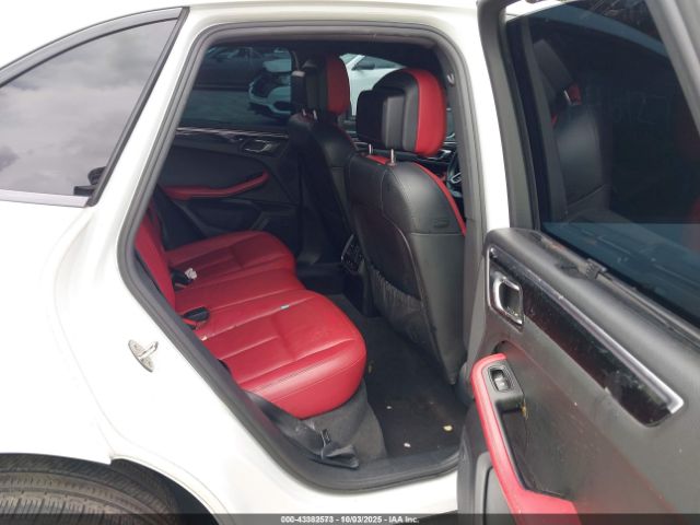 2016 PORSCHE MACAN WP1AB2A51GLB46127 Photo 7